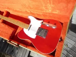 FENDER USA AMERICAN DELUXE TELECASTER RED