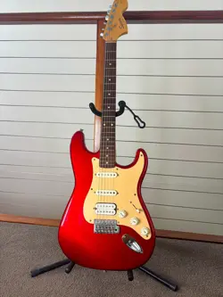 (2010) FENDER STRATOCASTER