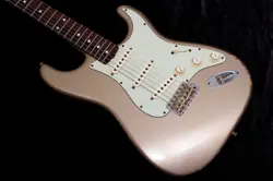 FENDER CUSTOM SHOP 1960 STRATOCASTER RELIC SHORELINE GOLD #R57705 3.385KG