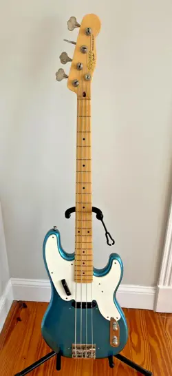 2008 FENDER SQUIER PRECISION BASS GUITAR
