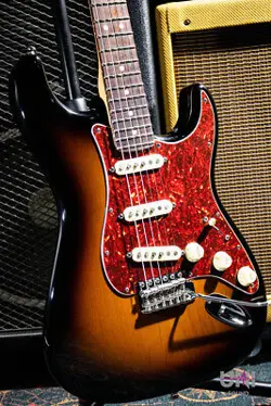 FENDER AMERICAN SPECIAL STRATOCASTER 2015
