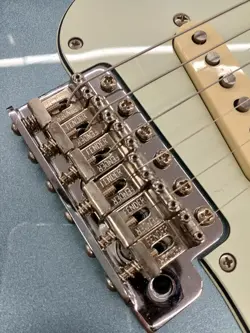 FENDER MEXICO VINTANA 60'S STRATCASTER TYPE