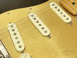 ULTRA STRATOCASTER PKX45