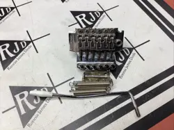 CHROME LOCKING FENDER