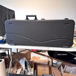 FENDER DELUXE MOLDED TSA STRAT/TELE CASE MINT 25007