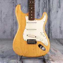 USED 2000 FENDER AMERICAN STANDARD STRATOCASTER HSS, NATURAL