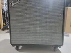 FENDER RUMBLE 115 600-WATT CABINET AMPLIFIER - BLACK/SILVER