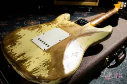 II STRATOCASTER SUPER