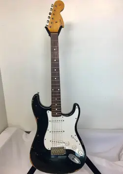 FENDER STRATOCASTER REPLICA