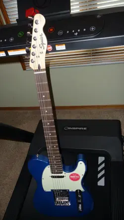 FENDER TELECASTER SQUIRE GUITARS (BLUE)