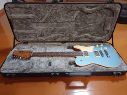 TROUBLEMAKER ICE BLUE