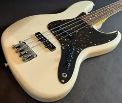 FENDER JAPAN JB62 VWH ELECTRIC BASS GUITAR USED GOOD CONDITION F/S FROM JAPAN