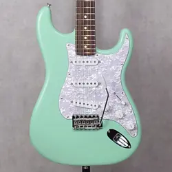 FENDER STRATOCASTER INSTRUMENT