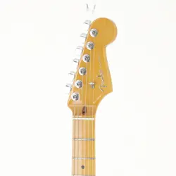 DELUXE STRATOCASTER V-NECK