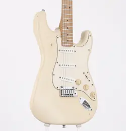 FENDER AMERICAN STANDARD STRATOCASTER WHITE MOD