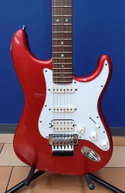 FENDER USA AMERICAN DELUXE STRATOCASTER USED 2002 ALDERBODY MAPLENECK W/HARDCASE