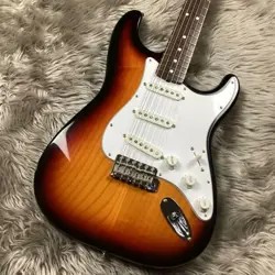 FENDER /AMERICAN VINTAGE 1962 STRATOCASTER USED ELECTRIC GUITAR AEON MALL SAKAI