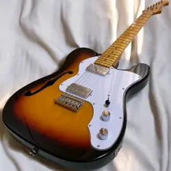 FENDER TELECASTER THINLINE MODEL SEMI-HOLLOW ELECTRIC GUITAR W/ SOFT CASE