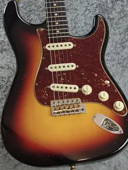 FENDER CUSTOM SHOP POST MODERN STRATOCASTER RELIC / 3COLOR SUNBURST #GG8QE