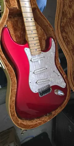 2011 FENDER AMERICAN SPECIAL STRATOCASTER SSS W/ LINDY FRALIN PICK UPS