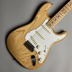 FENDER MADE IN JAPAN TRADITIONAL 70S STRATOCASTER ELECTRIC GUITAR USED
