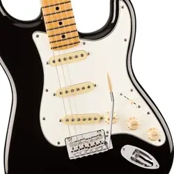 II STRATOCASTER BLACK/MAPLE