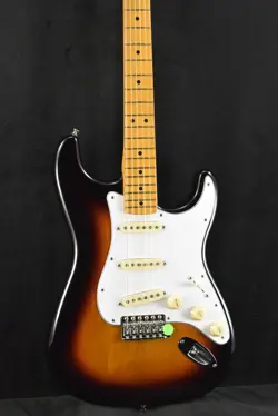 FENDER JIMI HENDRIX STRATOCASTER 3-COLOR SUNBURST MAPLE FINGERBOARD