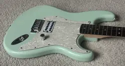 STRATOCASTER MINT CONDITION