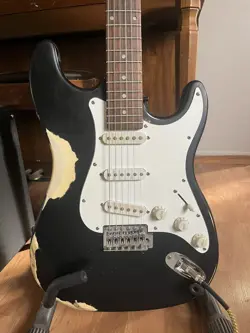 STRATOCASTER RELIC REPLICA