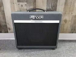 2010S FENDER BASSBREAKER 15 COMBO
