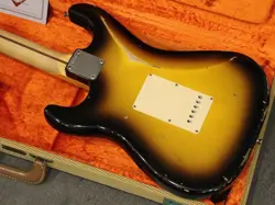 STRATOCASTER RELIC 2005