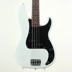 SQUIER BY FENDER AFFINITY SERIES PRECISION BASS OWH USED MAPLE NECK W/SOFT CASE