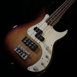 FENDER USED AMERICAN DELUXE PB