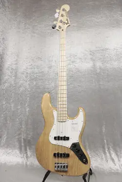 FENDER MADE IN JAPAN HERITAGE 70S JAZZ BASS MAPLE NATURAL