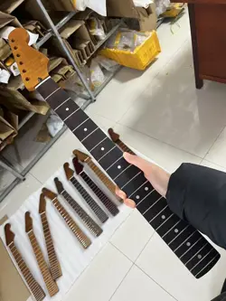 22FRETS ROSEWOOD FINGERBOARD  ROASTED MAPLE ELECTRIC GUITAR NECK FENDER  REPLACE