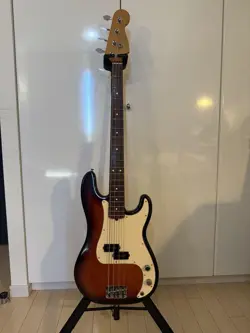 FENDER STANDARD PRECISION BASS / ELECTRIC BASS GUITAR W/ HC MADE IN 1996 USA