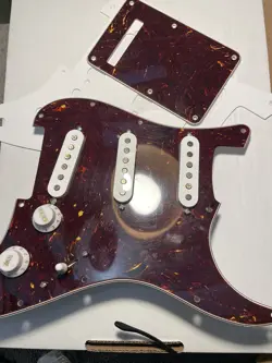 FENDER STRATOCASTER CUSTOM HAND WOUND  LOADED PICKGUARD MIGAS TOUCH