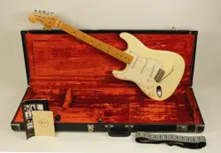 TRIBUTE STRATOCASTER OLYMPIC