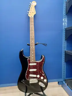 FENDER JAPAN HYBRID II STRATOCASTER ELECTRIC GUITAR SAFE DELIVERY FROM JAPAN