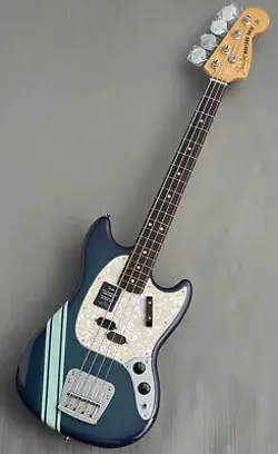 FENDER VINTERA II  70S MUSTANG BASS   COMPETITION BURGUNDY  NEW