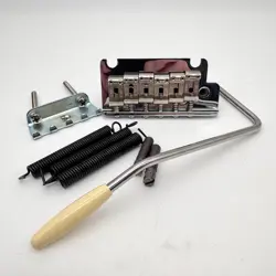 FENDER AMERICAN PROFESSIONAL STRATOCASTER 2-POINT TREMOLO BRIDGE MINT 25008