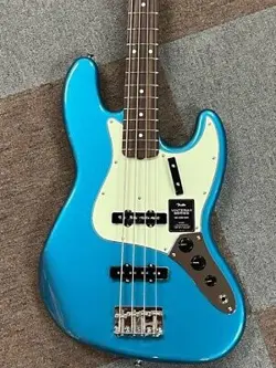 FENDER VINTERA II  60S JAZZ BASS  ROSEWOOD FINGERBOARD  LAKE PLACID BLUE