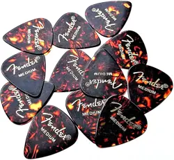 FENDER 351 CLASSIC CELLULOID GUITAR PICKS - 12 PACK ( MEDIUM )