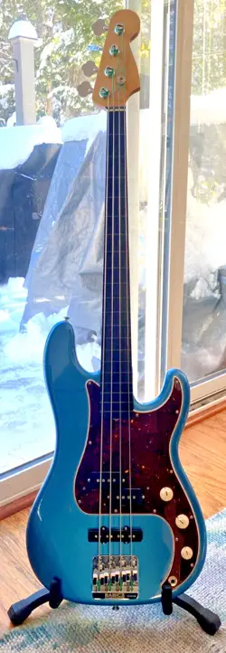 FENDER USA AMERICAN ORIGINAL '60S PRECISION BASS LAKE PLACID BLUE - FRETLESS