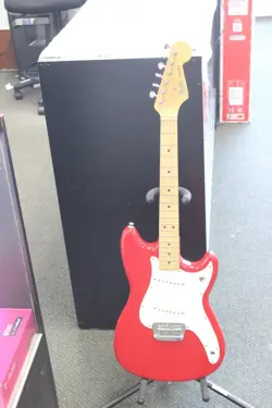 FENDER PLAYER DUO-SONIC RIGHT-HANDED ELECTRIC GUITAR - RED 1993