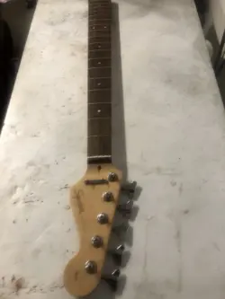 FENDER SQUIRE FIVE