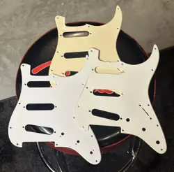 3 SQUIER BY FENDER STRATOCASTER SSS SINGLE PLY WHITE 50'S STYLE PICKGUARDS