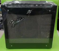 FENDER MUSTANG I (V.2) MODELING GUITAR COMBO AMPLIFIER GOOD CONDITION
