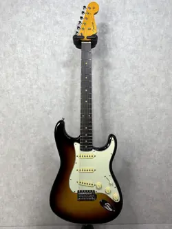 FENDER AMERICAN VINTAGE II 1961 STRATOCASTER KAKOGAWA