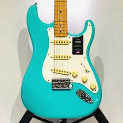 FENDER AMERICAN VINTAGE II 1957 STRATOCASTER / SEA FOAM GREEN